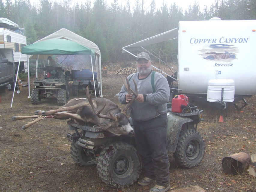 Click to view full size image
 ============== 
2006_1018 188 net
Brother's deer Oct. 2006
